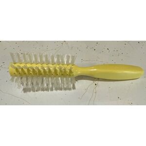 Vintage 1970's Avon Yellow Full Round Brush Petite‎ 7" White Bristle